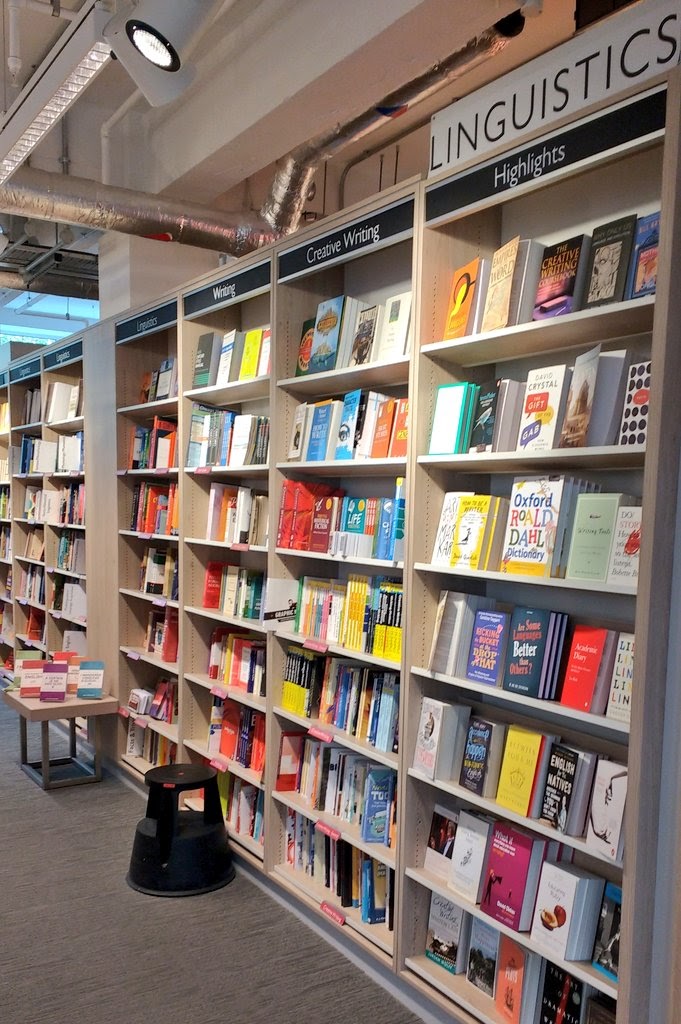 foyles-london-bookshelfie